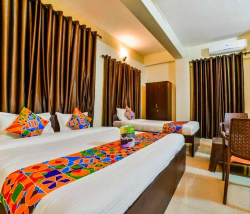 Hotel Capital O Bvh Hospitality Near Pvr Ansal Plaza Greater Noida Extérieur photo